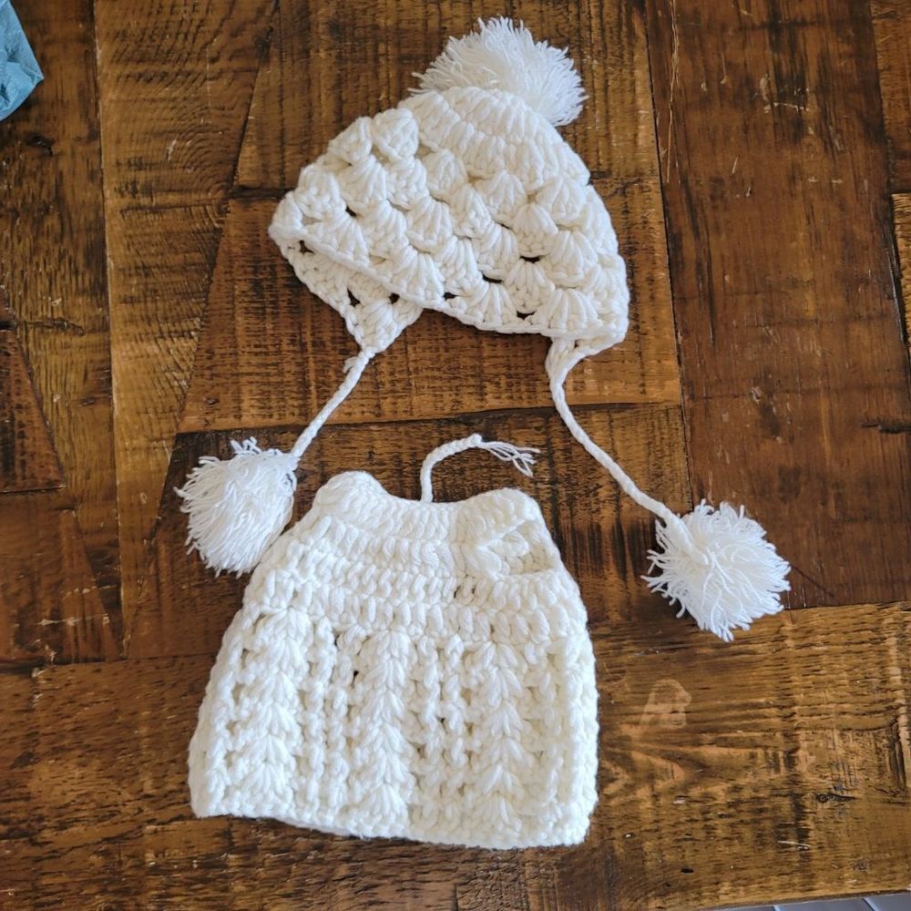 Cream knit baby doll vintage dress & pom pom beanie handmade 70s